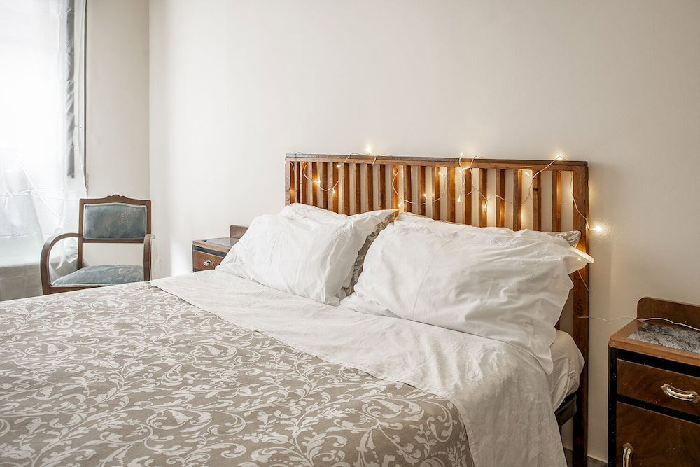 Apartment With Courtyard In Pozzillo By Wonderful Italy