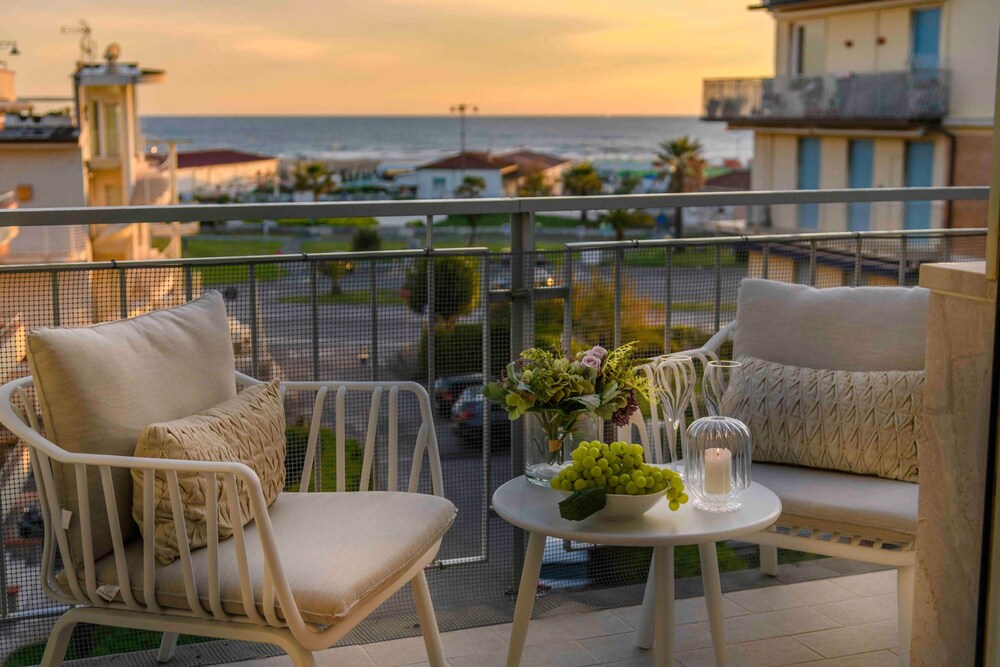 The Sea Pearl Penthouse