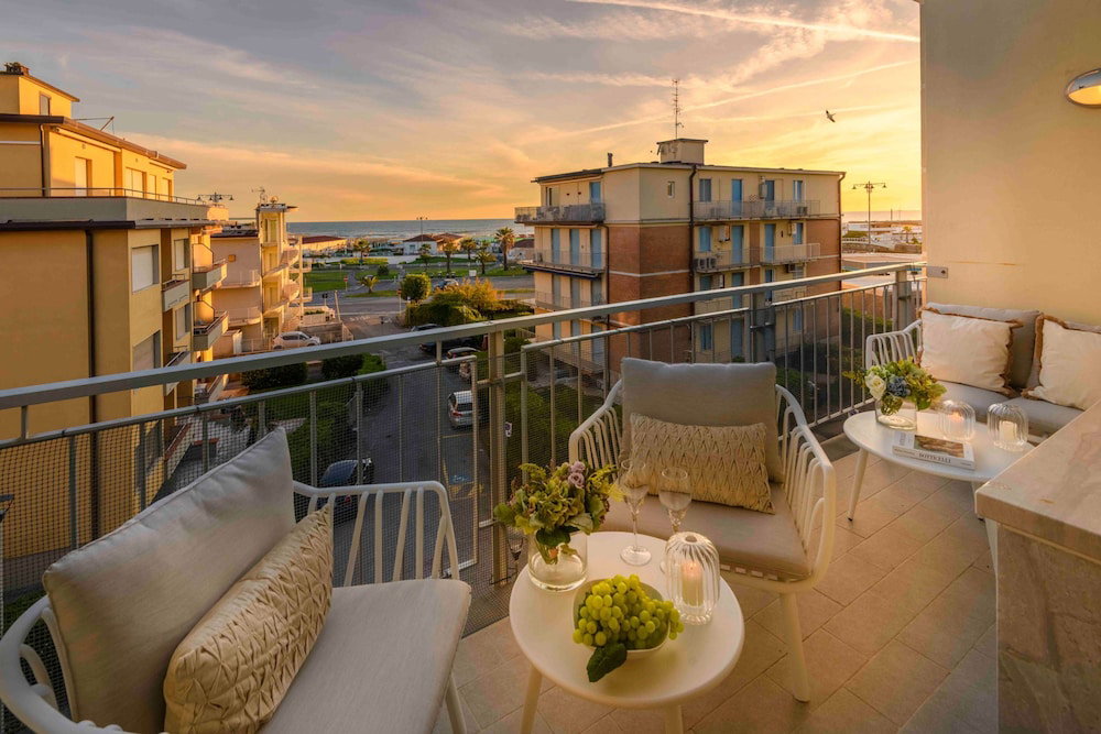 The Sea Pearl Penthouse