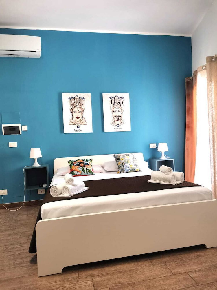 A Due Passi Dal Centro Sweet Rooms