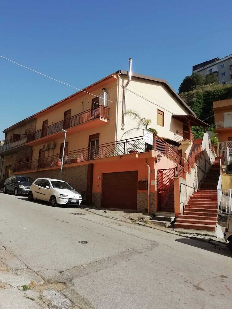 Hotel Locazione Tur. Gambino Mariana Nicoletta