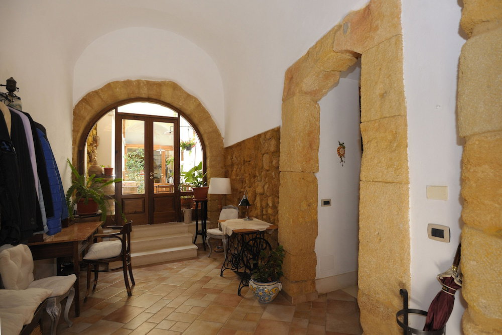 Hotel Arco Ubriaco