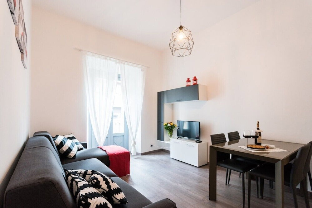 Hotel Garibaldi 24 Apartments By Rent All Como
