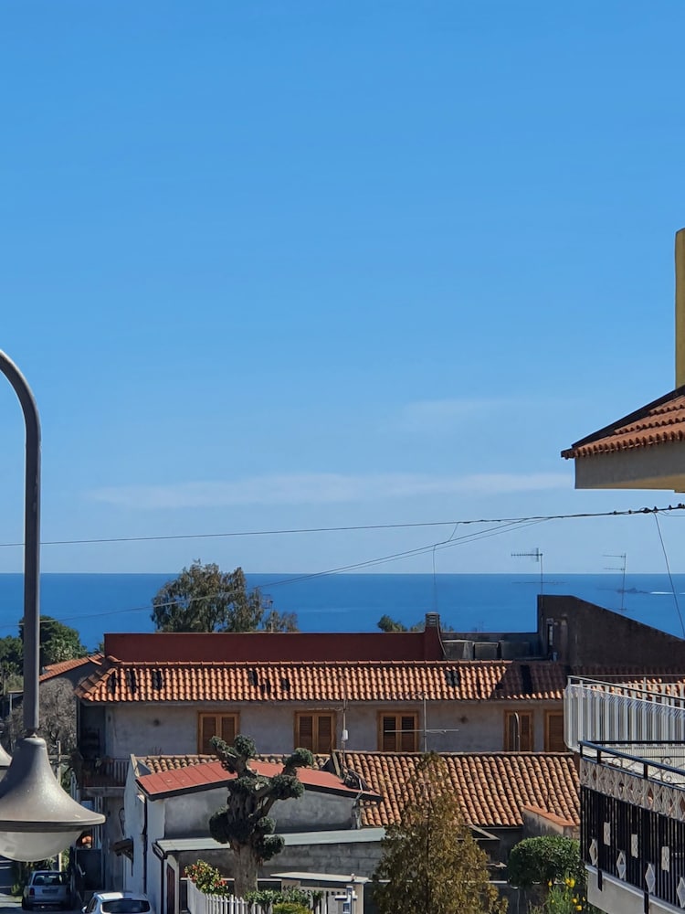 Hotel Stanza Ad Ore Acireale