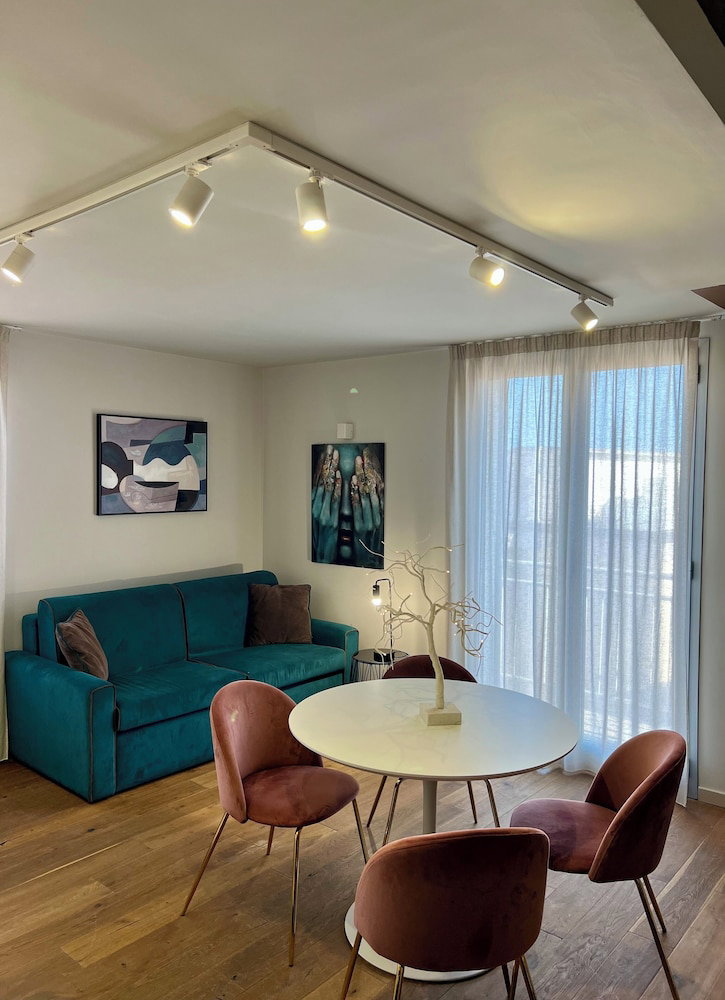 Hotel Atenea Boutique Rooms