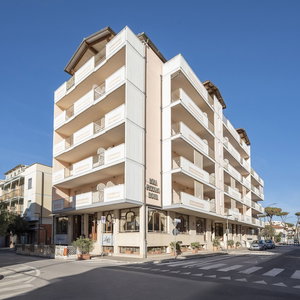 Hotel Lola Piccolo Hotel And Apartments cazare Marina di Grosseto