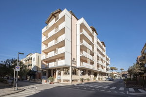Hotel Lola Piccolo Hotel And Apartments cazare Marina di Grosseto