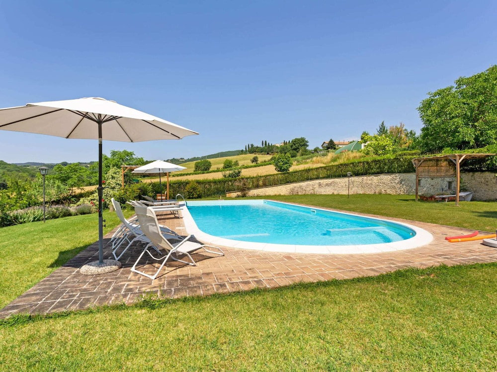 Hotel Tranquil Stay In The Heart Of Umbria