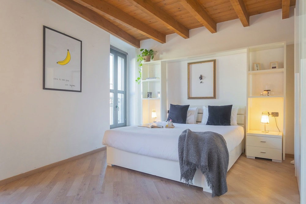 Luini 7 By Rentallcomo By Rent All Como