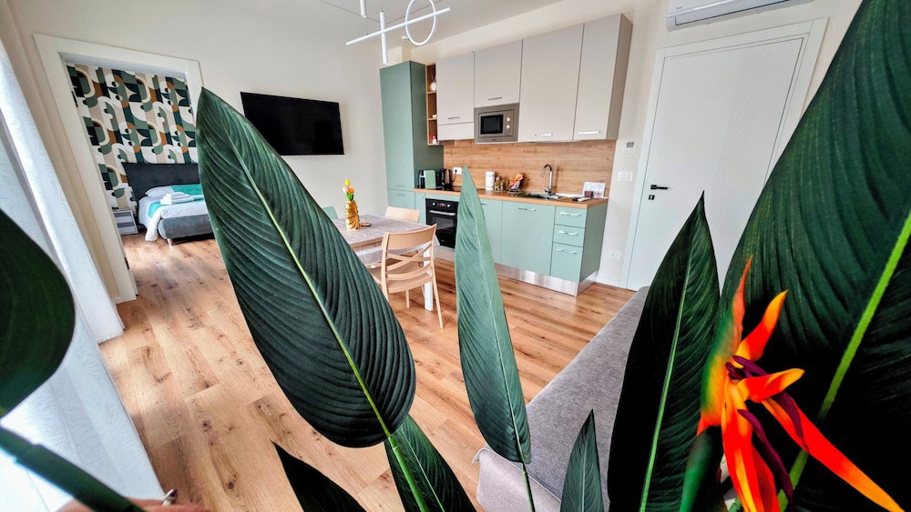 Hotel Sweet Sn Suite - Junior Suite Con Idromassaggio & Apartment - Vacation Rental - Monopoli