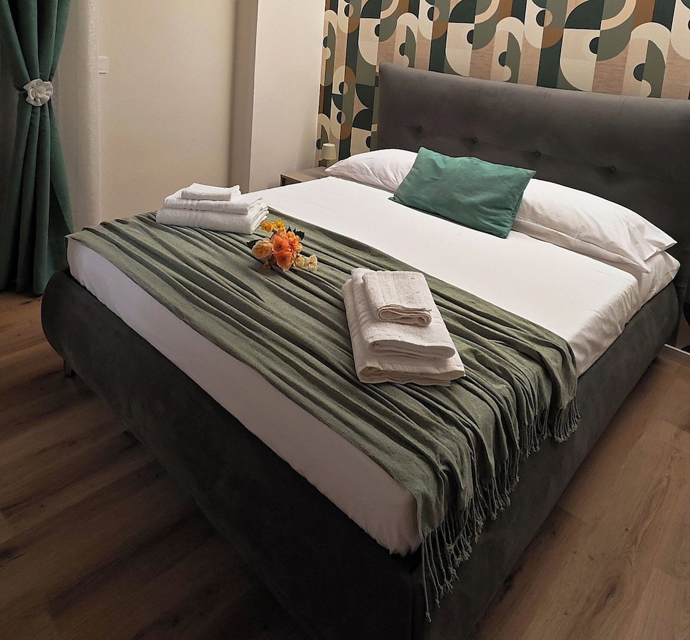 Sweet Sn Suite - Junior Suite Con Idromassaggio & Apartment - Vacation Rental - Monopoli