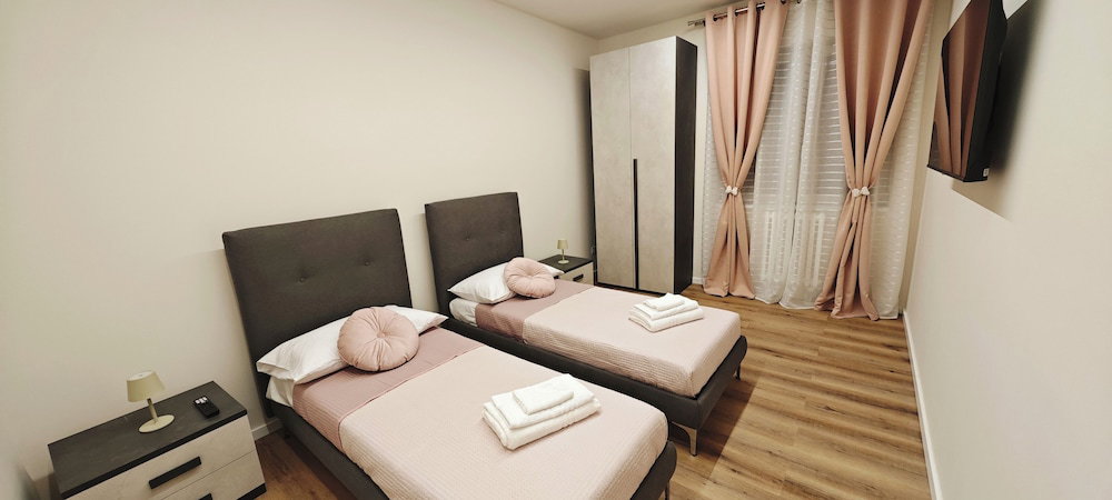 Sweet Sn Suite - Junior Suite Con Idromassaggio & Apartment - Vacation Rental - Monopoli