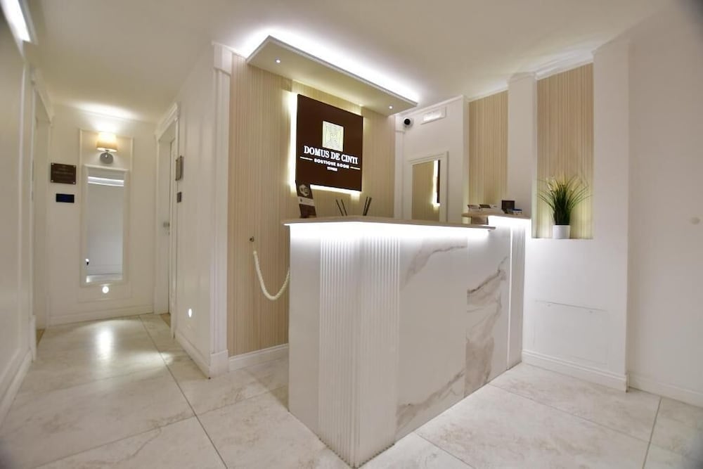 Hotel Domus De Cinti