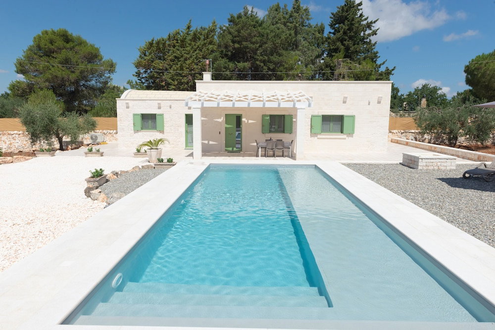 Hotel Holiday Home In Ostuni With Private Pool