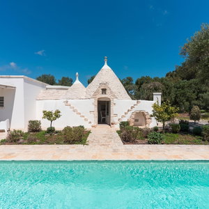 Hotel Trullo Eughene A Con Piscina cazare Ostuni