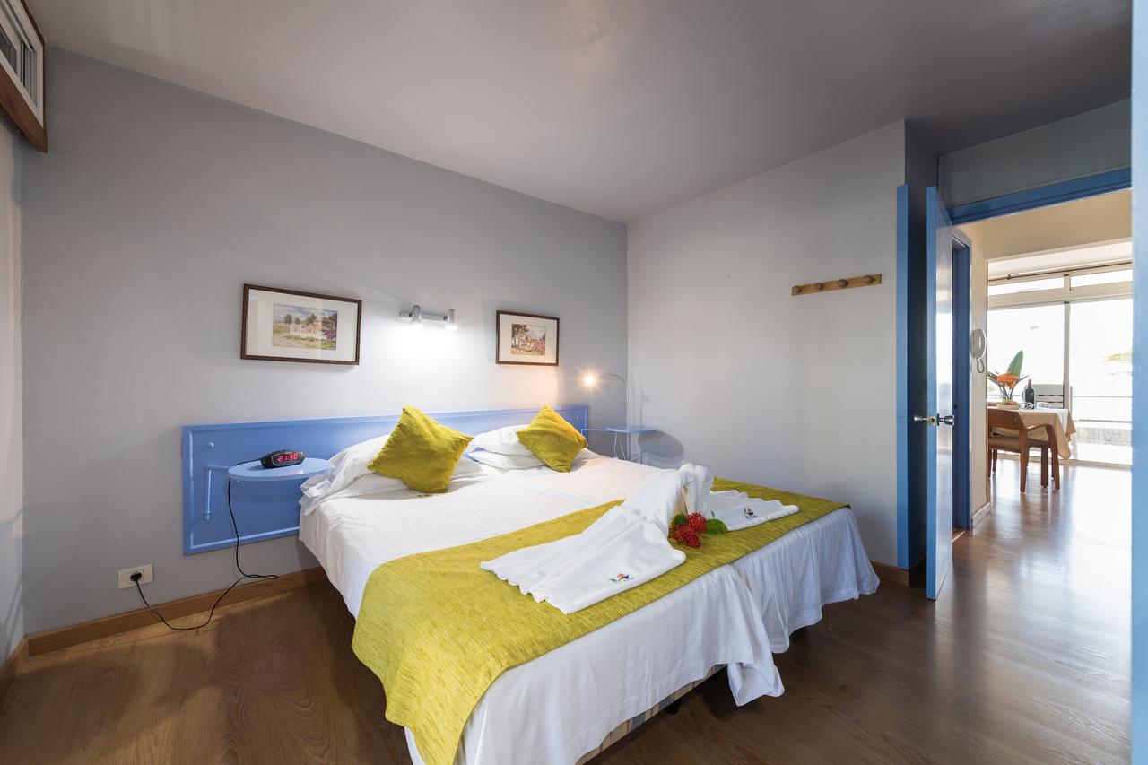 Apartamentos El Paseo