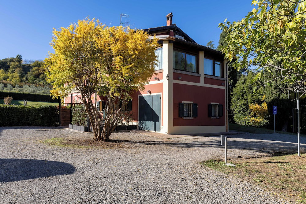 Hotel Borgo Malvasia- La Cascina