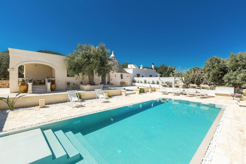 Hotel 3856 Trulli Ulivo Di Puglia By Barbarhouse