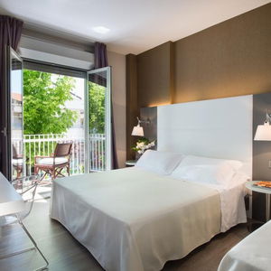 Hotel Maddalena cazare Riccione