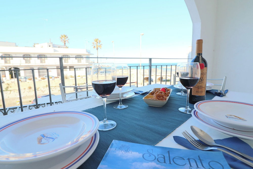 Hotel Casa Vanessa Modern One-Bedroom Apartment With Sea View In Central Otranto