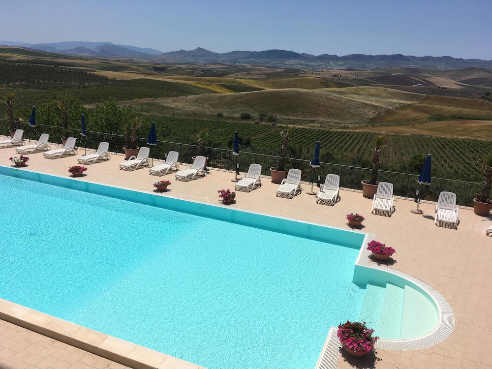 Hotel Agriturismo Sirignano Wine Resort