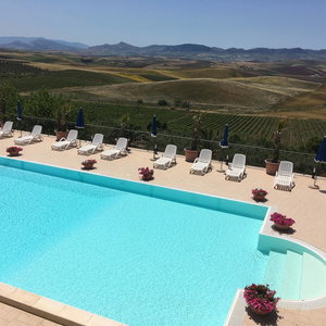 Hotel Agriturismo Sirignano Wine Resort cazare Monreale