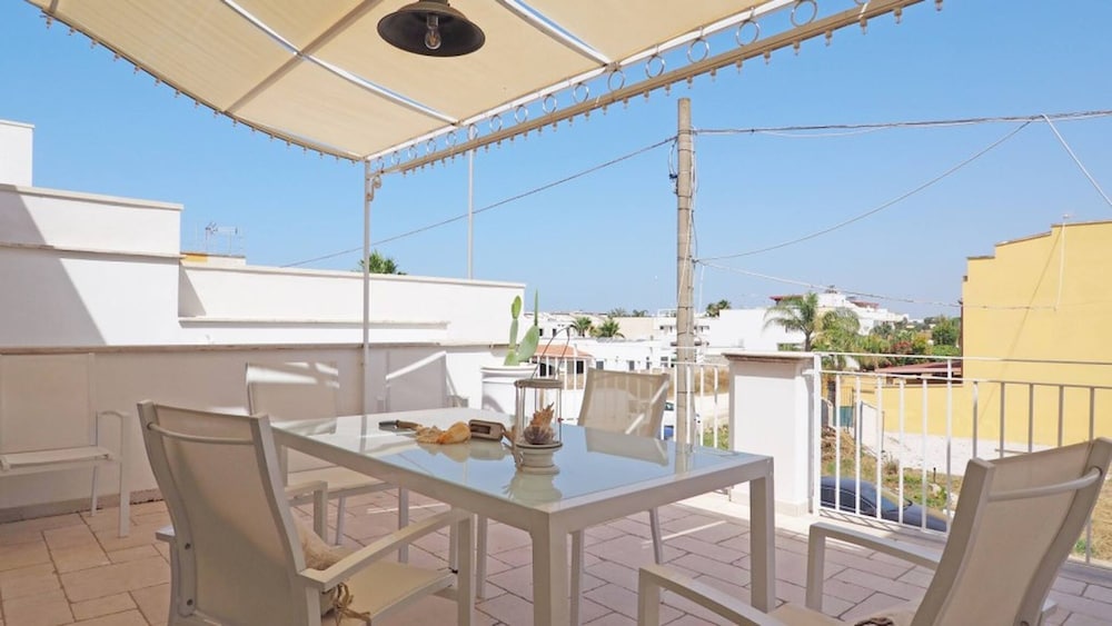 Hotel Villa Del Mare 1 In Torre San Giovanni