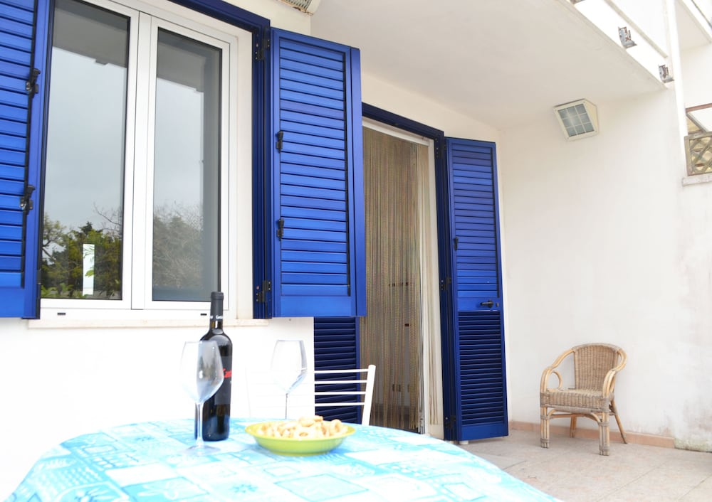 Hotel Charming Home On The Beach With Spacious Terraces & Garden - Pets Allowed