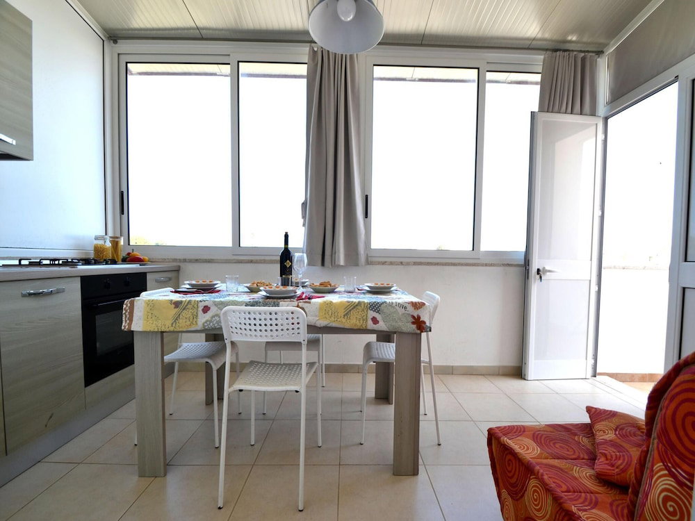 Hotel Three-Room Apartment With Air Conditioning On The First Floor - Torre Dell'orso