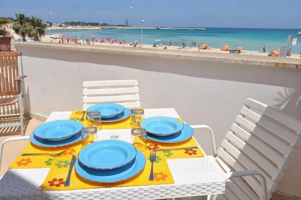 Hotel Appartamento Coryna 4 Posti Letto Sul Mare
