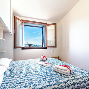 Hotel Vhouse cazare Badesi