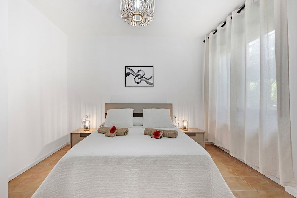 Hotel Alessia's Flat - Borgo Palazzo 005