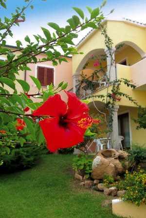 Hotel Apartment In Badus With Communal Pool cazare Badesi