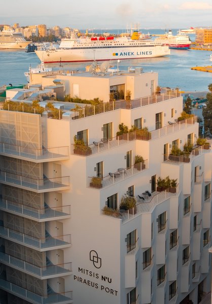 Mitsis N'u Piraeus Port