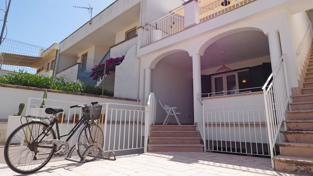 Hotel Villa Del Mare 2 In Torre San Giovanni