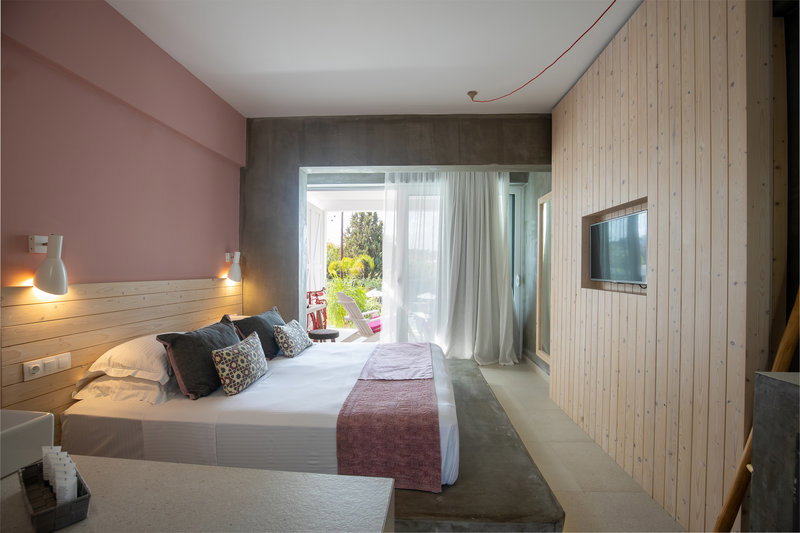 Kouros Exclusive Hotel
