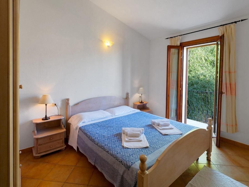 Hotel The Fantastic Residenza Badus 1 Bedroom Apartment B4 Sleeps 4