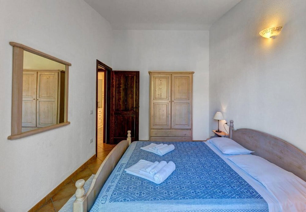 The Fantastic Residenza Badus 1 Bedroom Apartment B4 Sleeps 4