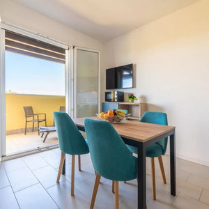 Hotel New Holiday Home With Sea View Terrace cazare Valledoria
