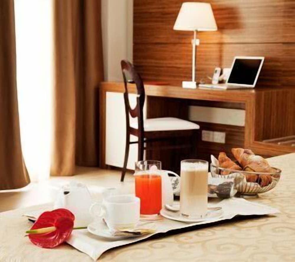 Shotel