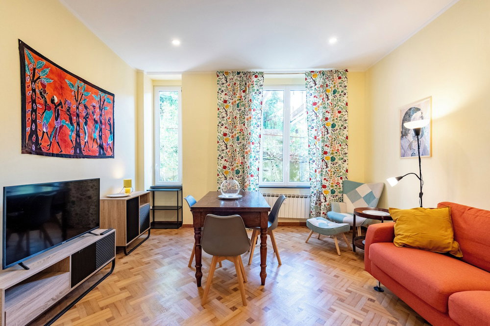 Hotel Charming Apt With Garden In Castelletto