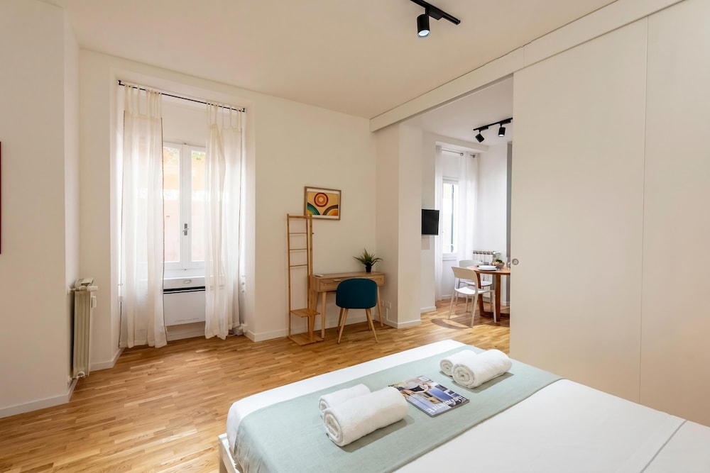 Hotel Maison Columbus In The Heart Of Genova