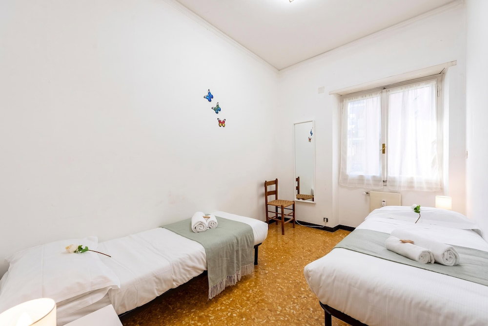 Hotel House Rondinella Genova City Center