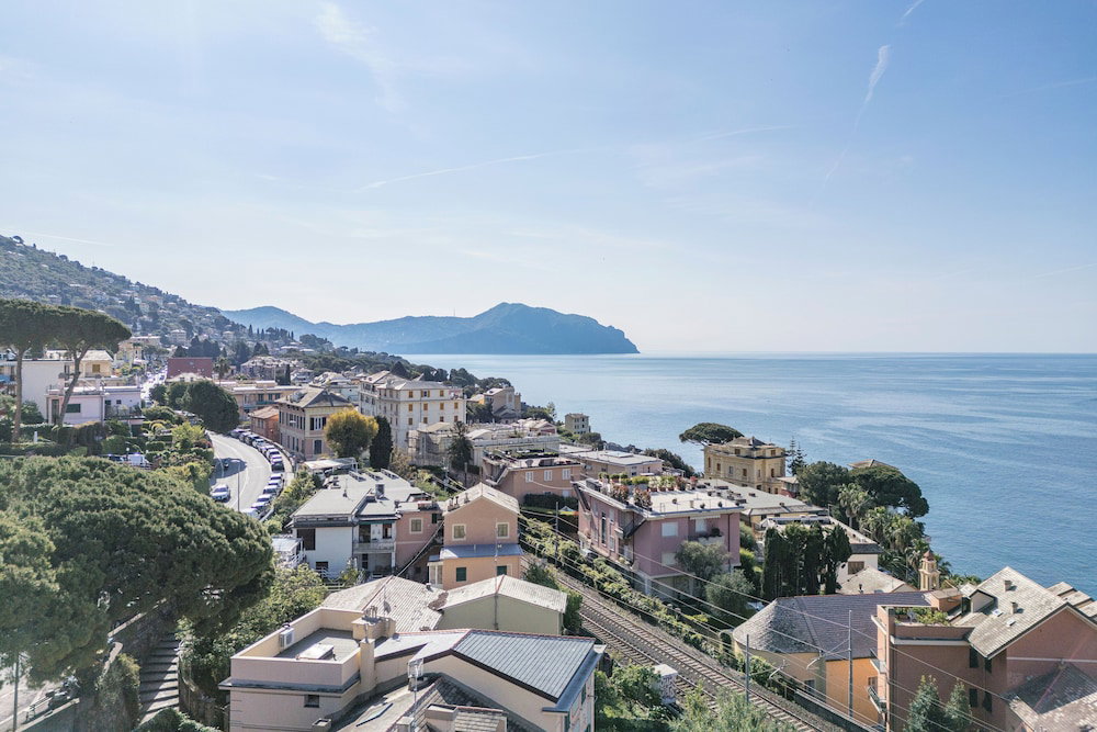 Hotel Central Cozy Nest With Parking Bogliasco