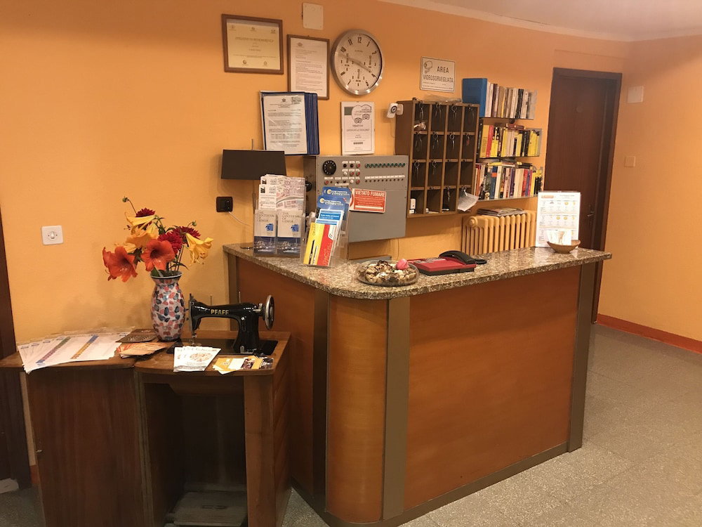 Hotel Albergo Parigi