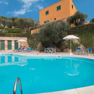 Hotel Italianway - Il Borgo Apartments cazare Finale Ligure