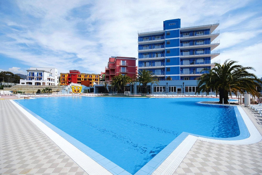 Hotel Holiday Resort Ai Pozzi Village Resort, Loano