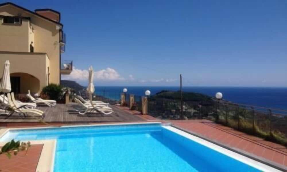 Hotel Casa Vacanze Santi