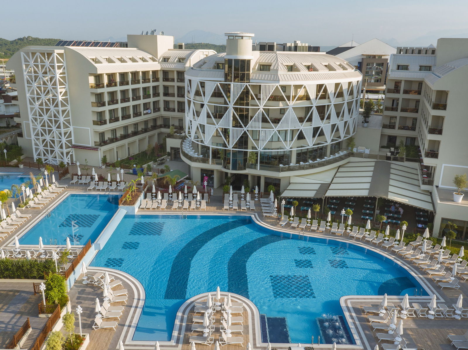 Hotel Side Crown Sunshine