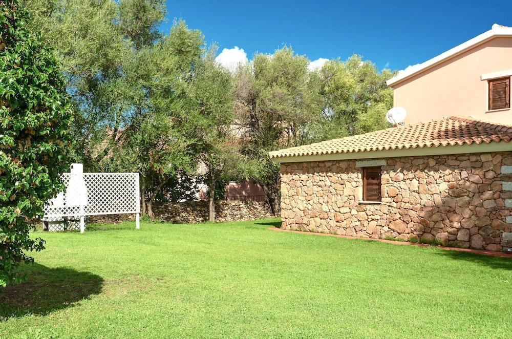 Hotel Appartamenti Con A.c A San Teodoro